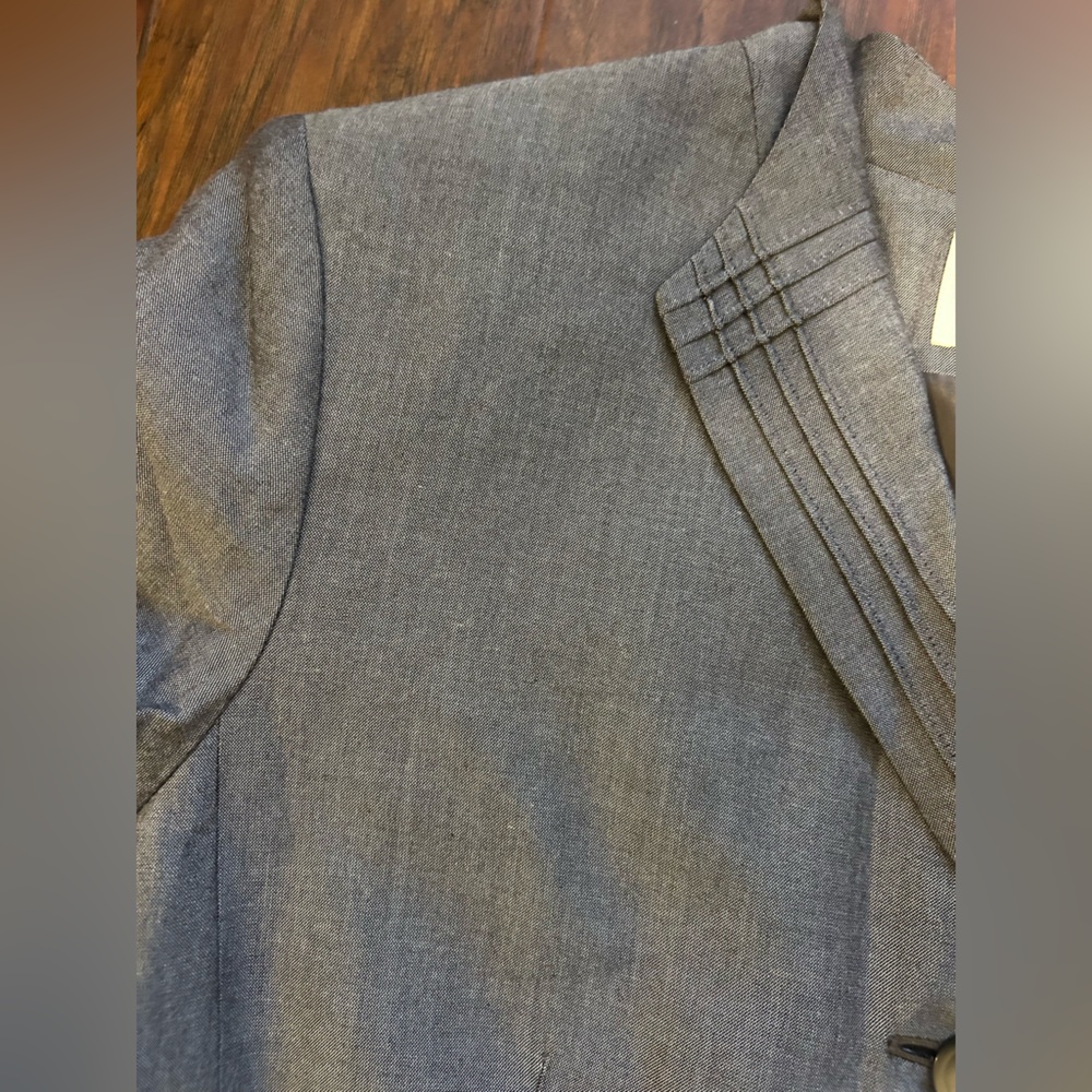 Two Piece Pantsuit in Gray Women’s Size 14 Petite - Picture 12 of 16